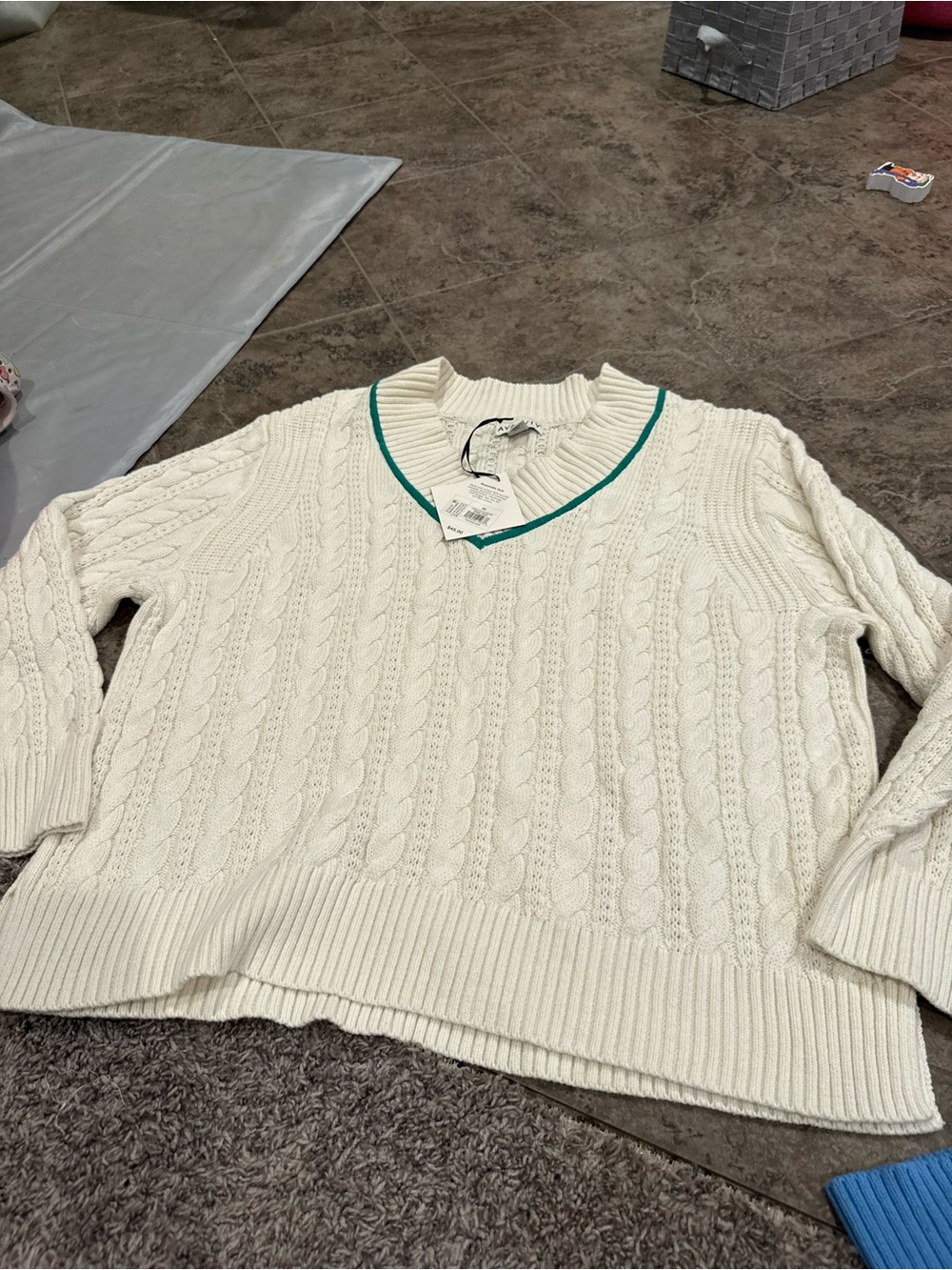 🍍Cream Ava and Viv Cable Knit V-Neck Sweater with Green Trim